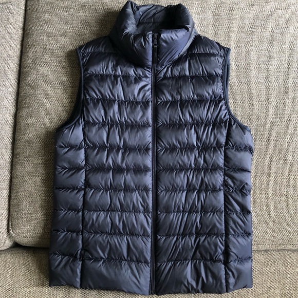 Uniqlo Jackets & Blazers - Uniqlo Women’s Ultra Light Down Lightweight Water Repellent Vest Navy S